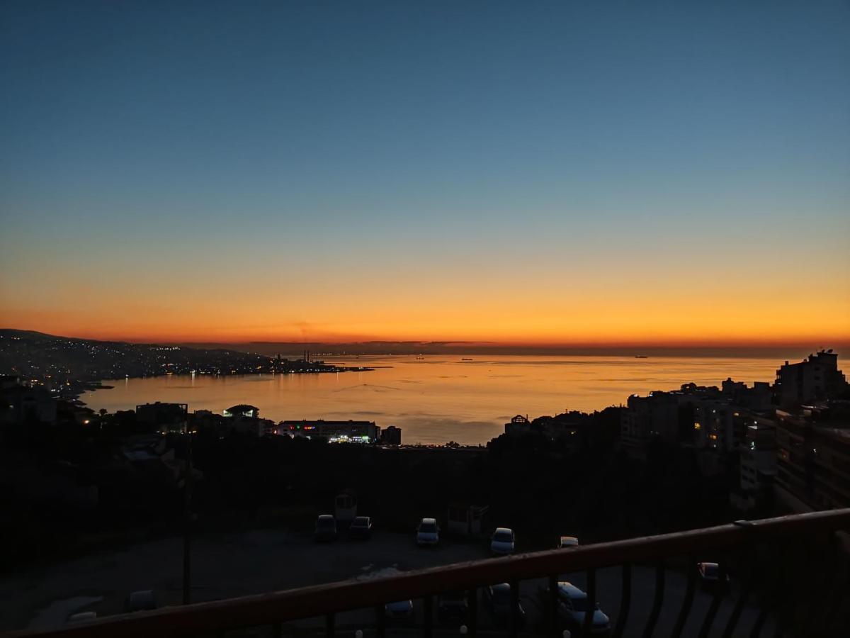 Adma Blue Screen Jounieh Bagian luar foto